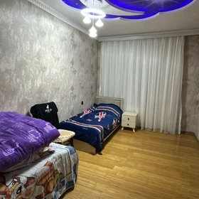 In Baku 106.0 m² apartment is for sale - Image 10