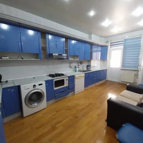 In Baku 100.0 m² apartment is for sale - Image 7