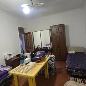 In Baku 100.0 m² house with 3.0 rooms is for sale - Image 3