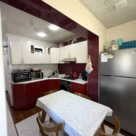 In Baku 70.0 m² apartment is for rent - Image 3