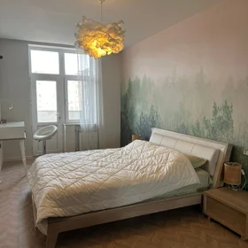 In Baku 90.0 m² apartment is for rent - Image 8