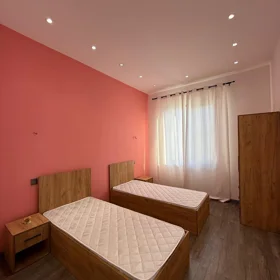 In nan 170.0 m² house with 4.0 rooms is for sale - Image 6