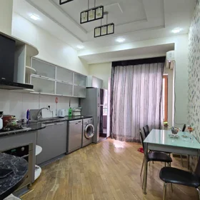 In Baku 170.0 m² apartment is for sale - Image 7