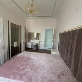In Baku 145.0 m² apartment is for rent - Image 2