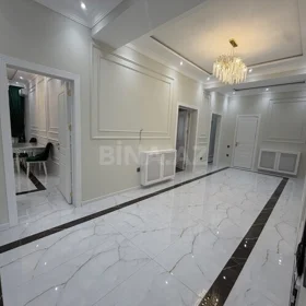 In Baku 145.0 m² apartment is for rent - Image 6