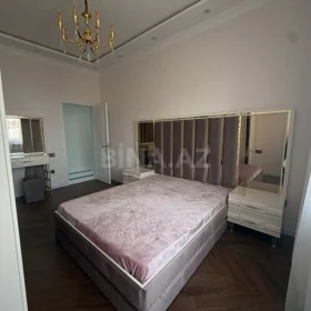 In Baku 145.0 m² apartment is for rent - Image 9