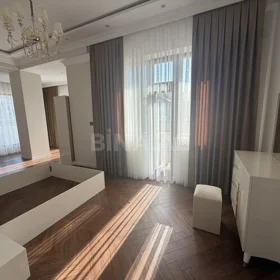 In Baku 145.0 m² apartment is for rent - Image 10
