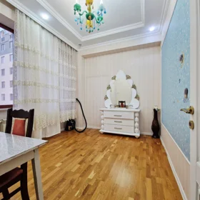 In Baku 70.0 m² apartment is for sale - Image 7