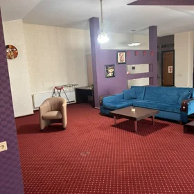 In Baku 200.0 m² apartment is for rent - Image 8