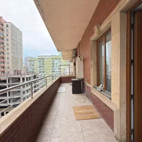 In Baku 167.0 m² apartment is for sale - Image 2