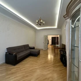 In Baku 130.0 m² apartment is for rent - Image 3
