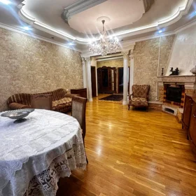 In Baku 115.0 m² apartment is for sale - Image 2