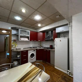 In Baku 90.0 m² apartment is for sale - Image 6