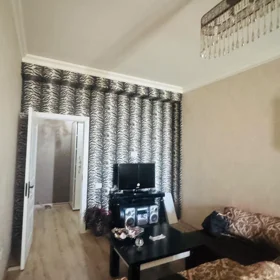 In Baku 70.0 m² apartment is for rent - Image 4