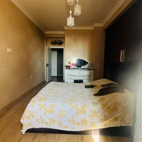In Baku 70.0 m² apartment is for rent - Image 7