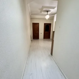 In Baku 68.0 m² apartment is for sale - Image 2