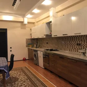In Baku 130.0 m² apartment is for rent - Image 2