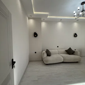In Baku 70.0 m² apartment is for sale - Image 3