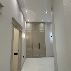 In Baku 70.0 m² apartment is for sale - Image 6