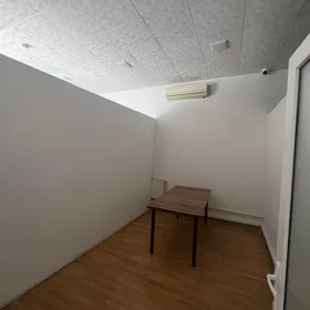 In Baku 155.0 m² apartment is for rent - Image 2