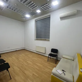 In Baku 155.0 m² apartment is for rent - Image 4