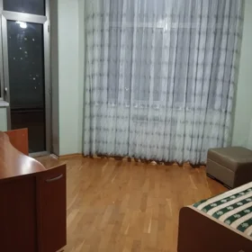 In Baku 115.0 m² apartment is for rent - Image 2