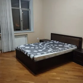 In Baku 115.0 m² apartment is for rent - Image 3