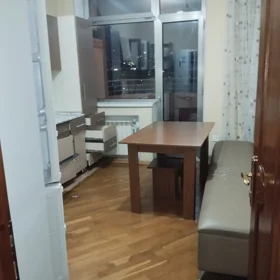 In Baku 115.0 m² apartment is for rent - Image 4