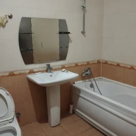 In Baku 115.0 m² apartment is for rent - Image 6