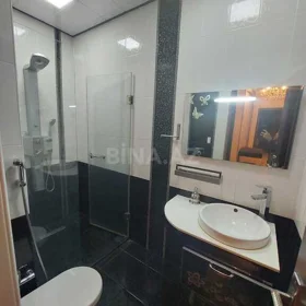 In Baku 135.0 m² apartment is for rent - Image 2