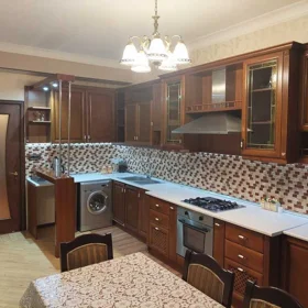 In Baku 135.0 m² apartment is for rent - Image 7