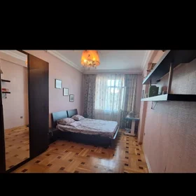 In Baku 100.0 m² apartment is for sale - Image 10