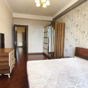 In Baku 130.0 m² apartment is for rent - Image 8