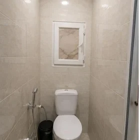 In Baku 65.0 m² apartment is for sale - Image 4