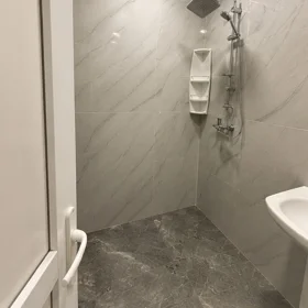In Baku 65.0 m² apartment is for sale - Image 5
