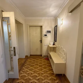 In Baku 170.0 m² apartment is for rent - Image 5