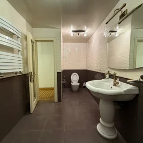 In Baku 170.0 m² apartment is for rent - Image 7