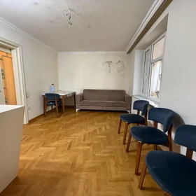 In Baku 170.0 m² apartment is for rent - Image 9