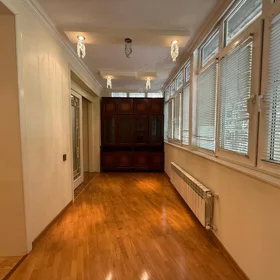 In Baku 170.0 m² apartment is for rent - Image 10