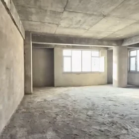 In Baku 300.0 m² apartment is for sale - Image 10