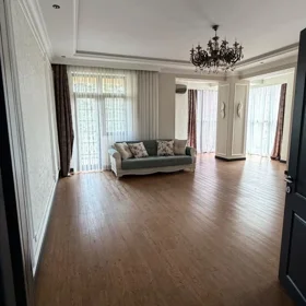 In Baku 105.0 m² apartment is for sale - Image 4