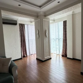 In Baku 105.0 m² apartment is for sale - Image 8