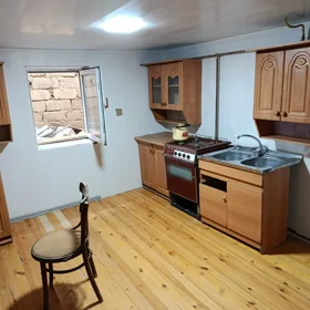 In Binəqədi rayonu 55.0 m² house with 3.0 rooms is for rent - Image 4