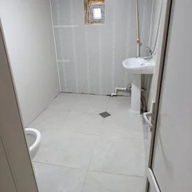 In Binəqədi rayonu 55.0 m² house with 3.0 rooms is for rent - Image 8