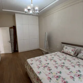 In Baku 60.0 m² apartment is for rent - Image 9