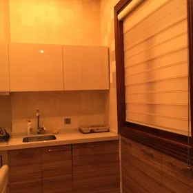 In Baku 80.0 m² apartment is for rent - Image 2