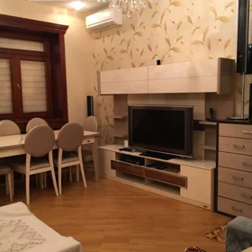 In Baku 80.0 m² apartment is for rent - Image 4