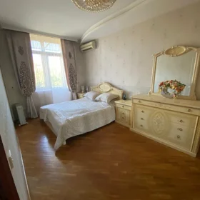 In Baku 100.0 m² apartment is for rent - Image 4