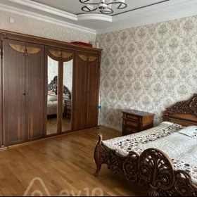 In Baku 140.0 m² apartment is for rent - Image 2