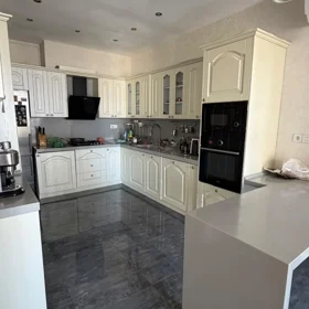 In Xətai rayonu 145.0 m² apartment is for rent - Image 2